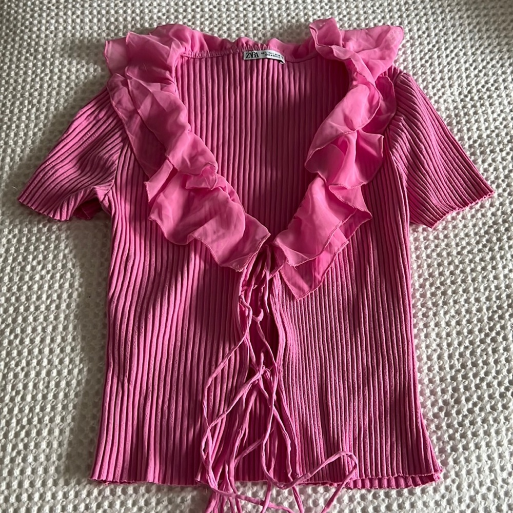 Brand new pink knit like shirt from Zara